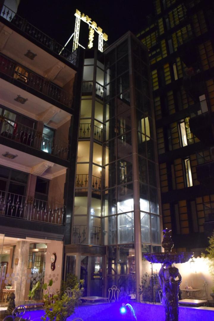 Hotel Elysee Тирана Екстер'єр фото